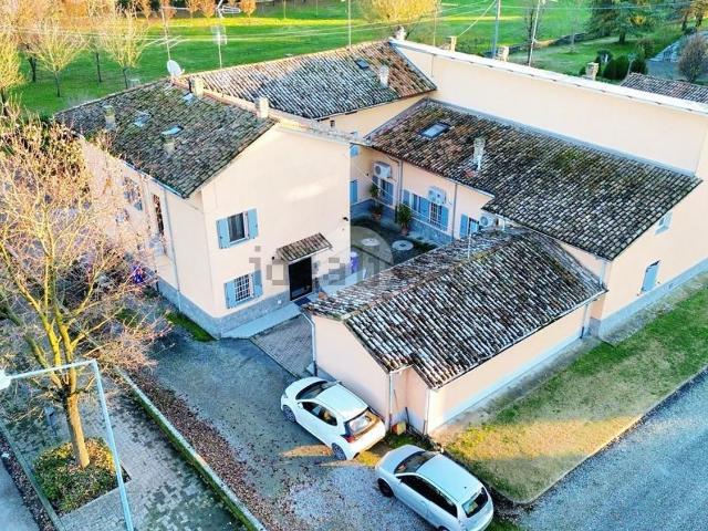Villetta bifamiliare in vendita di 74 m² in Via XXIV Maggio, 21