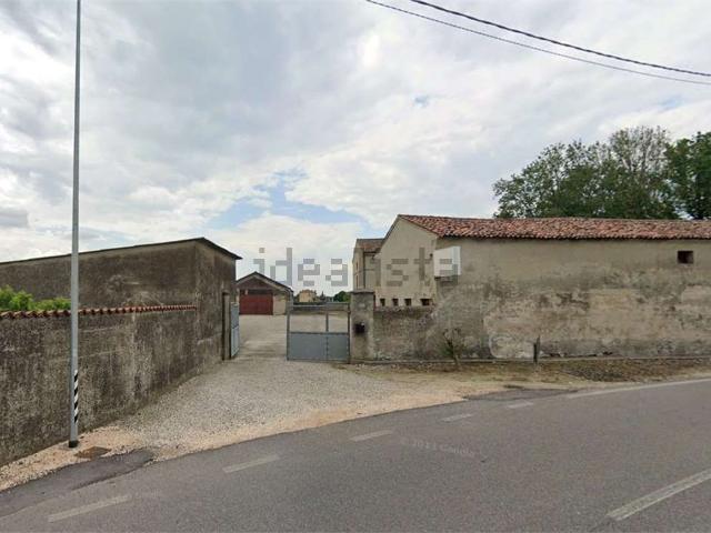 Villetta bifamiliare in vendita di 756 m² in Via Capitello, 622