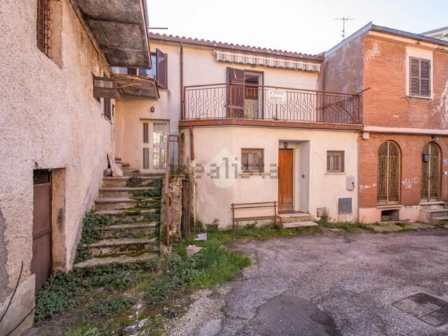 Villetta bifamiliare in vendita di 75 m² in Borgo Provaroni, 75