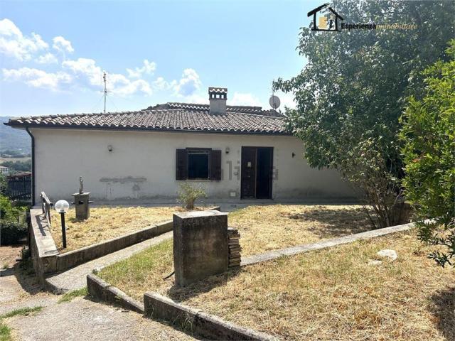 Villetta bifamiliare in vendita di 75 m² in Località Colle di Configni