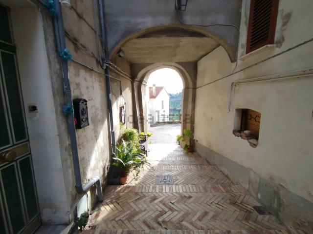 Villetta bifamiliare in vendita di 75 m² in Via Lucene