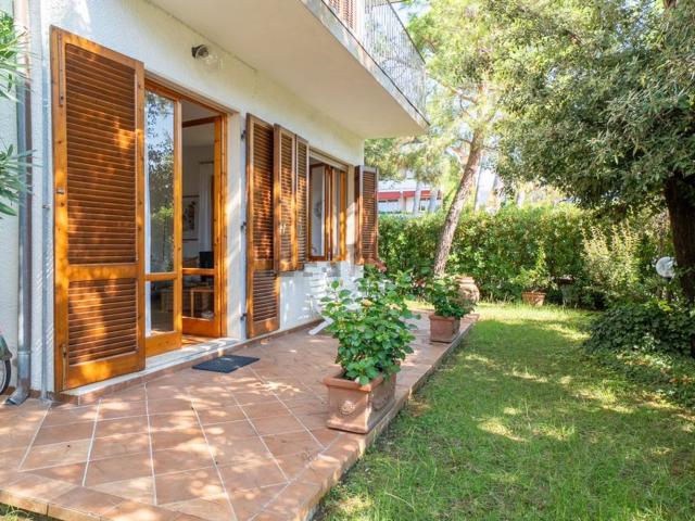 Villetta bifamiliare in vendita di 75 m² in Via Lorenzo de Medici