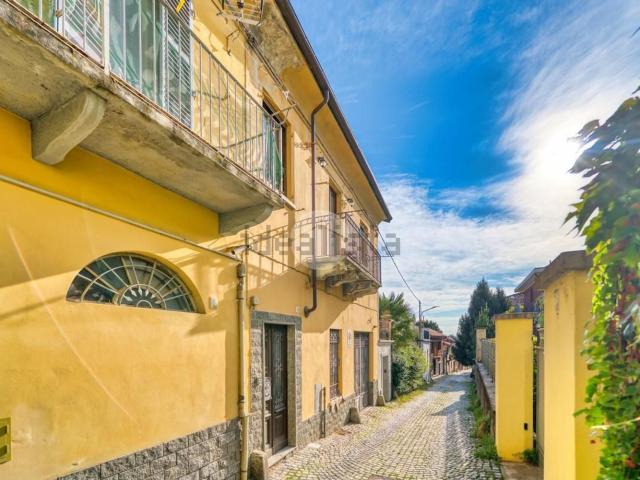 Villetta bifamiliare in vendita di 76 m² in Via Fiorito G 3