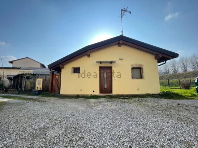 Villetta bifamiliare in vendita di 76 m² in Via San Mauro, 36