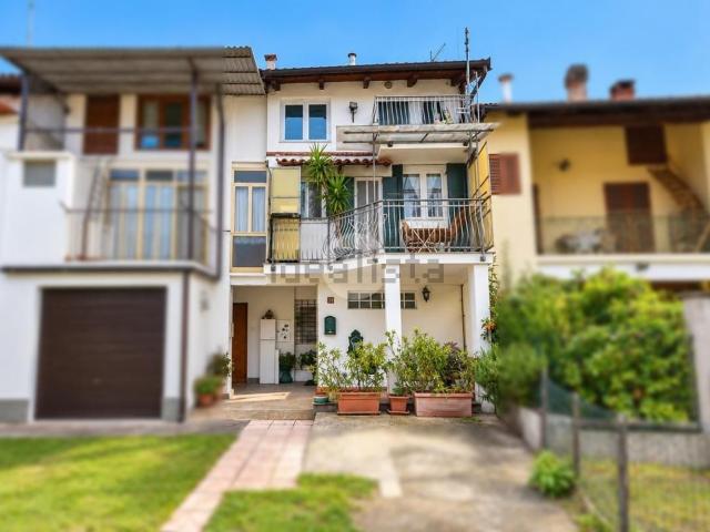 Villetta bifamiliare in vendita di 76 m² in Via San Michele, 38