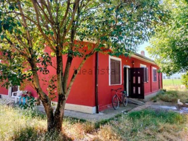 Villetta bifamiliare in vendita di 77 m² in Via Comunali