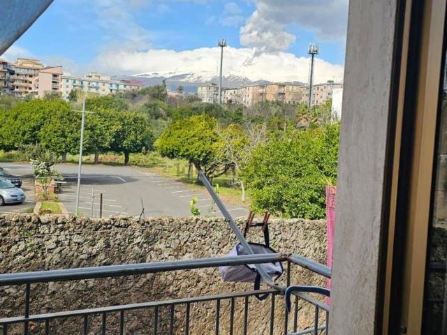 Villetta bifamiliare in vendita di 78 m² in Via Luigi Capuana, 12