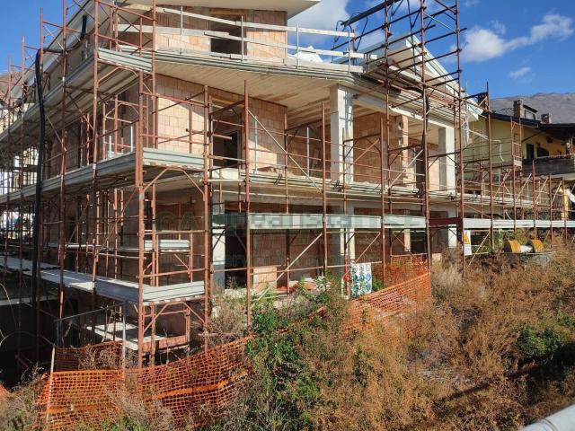 Villetta bifamiliare in vendita di 701 m²