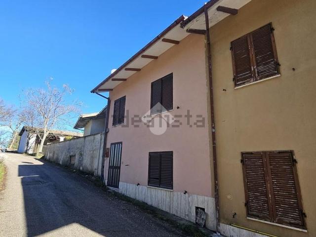 Villetta bifamiliare in vendita di 70 m² in Frazione Aschio