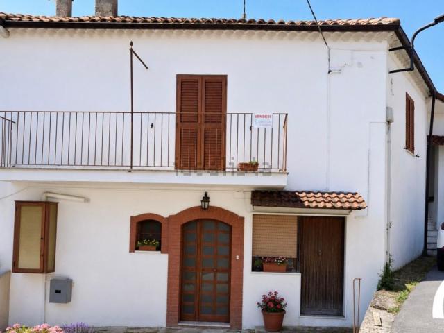 Villetta bifamiliare in vendita di 70 m² in Via Annunziata