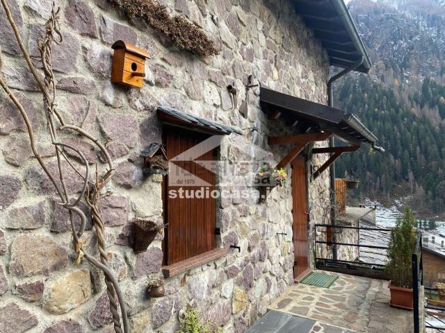 Villetta bifamiliare in vendita di 70 m² in Via Antonio Locatelli