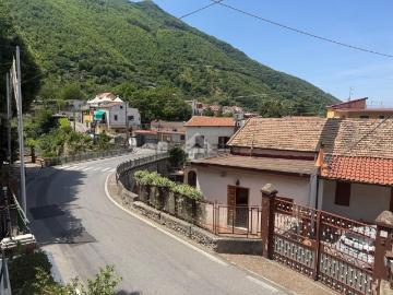 Villetta bifamiliare in vendita di 70 m² in Via F. R. Giordano, 1