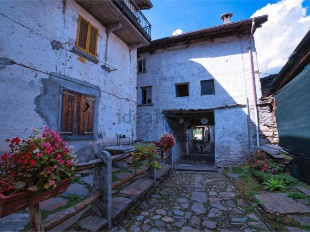 Villetta bifamiliare in vendita di 70 m² in Via Luigi Cantoni