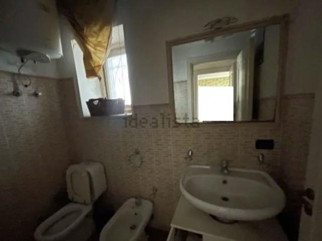 Villetta bifamiliare in vendita di 720 m² in Viale Odorico da Pordenone, 30