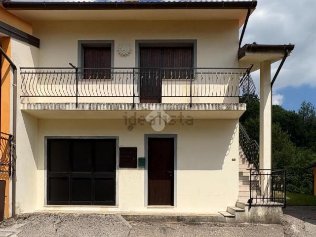 Villetta bifamiliare in vendita di 73 m² in Frazione Micottis, 31