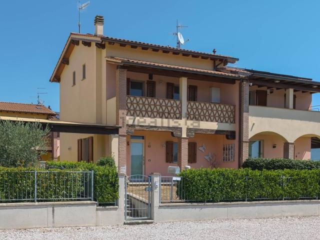 Villetta bifamiliare in vendita di 123 m²