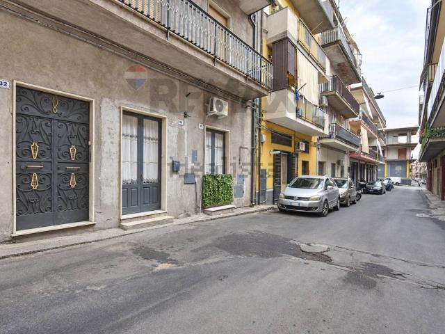 Villetta bifamiliare in vendita di 84 m² in Via Cirenaica, 30