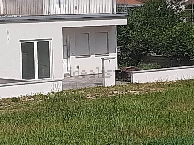 Villetta bifamiliare in vendita di 84 m² in Via Fonte Ciofani
