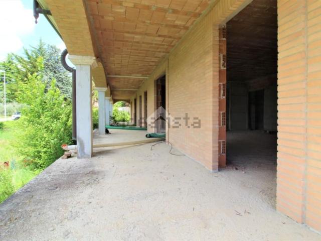 Villetta bifamiliare in vendita di 850 m²