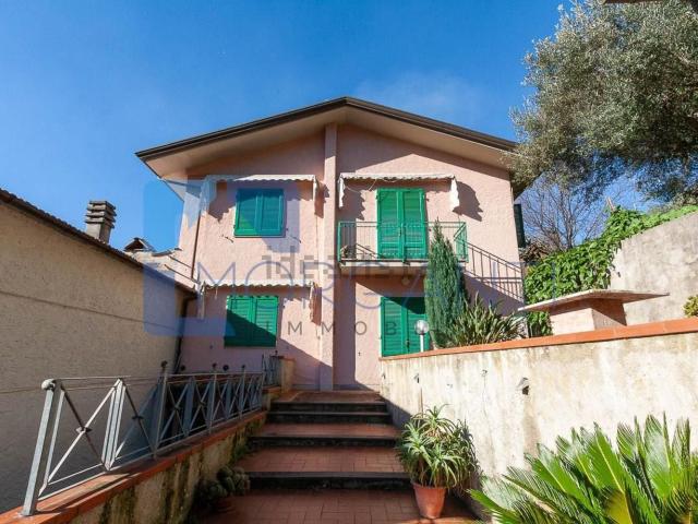 Villetta bifamiliare in vendita di 85 m²