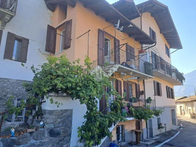Villetta bifamiliare in vendita di 85 m² in Frazione Félinaz, 34