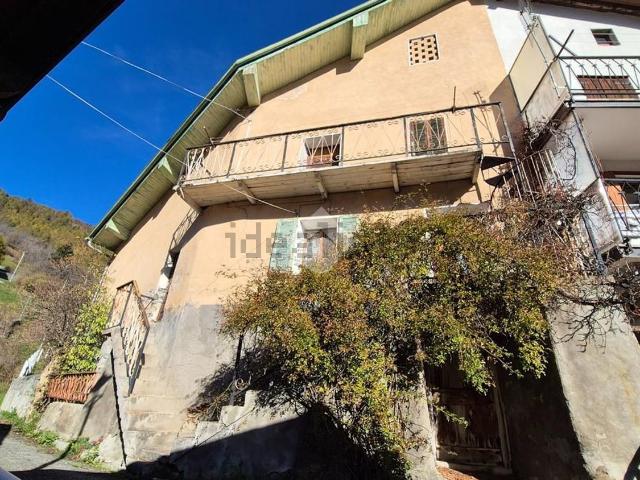 Villetta bifamiliare in vendita di 85 m² in Frazione Norat, 8