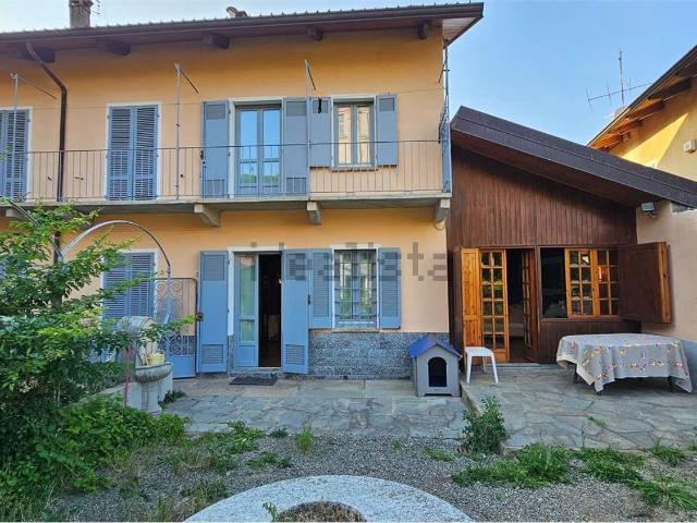 Villetta bifamiliare in vendita di 85 m² in Piazza Gianni Daghero, 5
