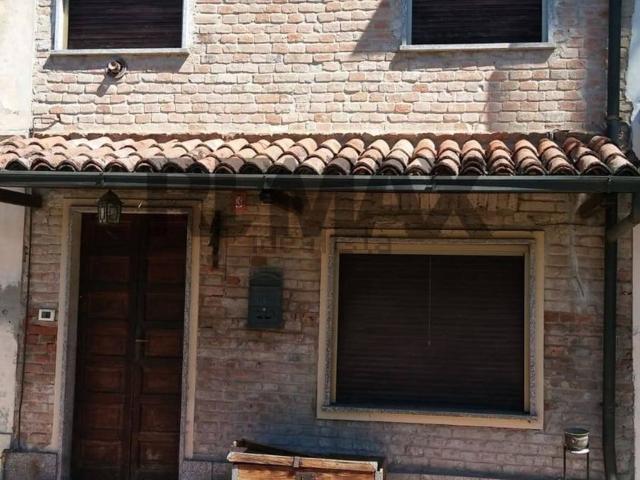 Villetta bifamiliare in vendita di 85 m² in Piazza Vittorio Emanuele, 2