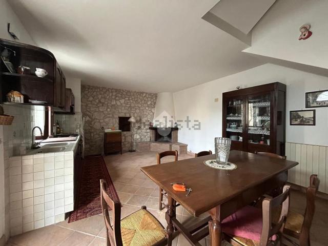 Villetta bifamiliare in vendita di 85 m² in Via G. Vitale, 7