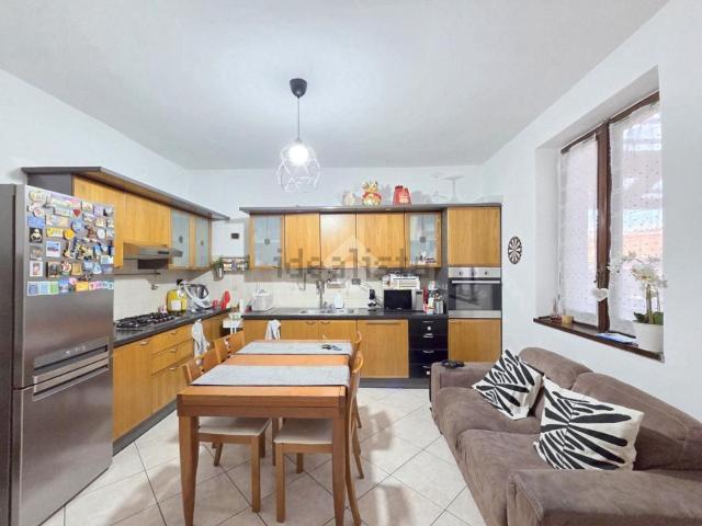 Villetta bifamiliare in vendita di 85 m² in Via Roma, 10