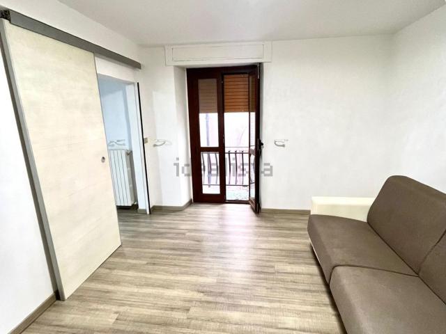 Villetta bifamiliare in vendita di 85 m² in Via Umberto Cipollone, 1