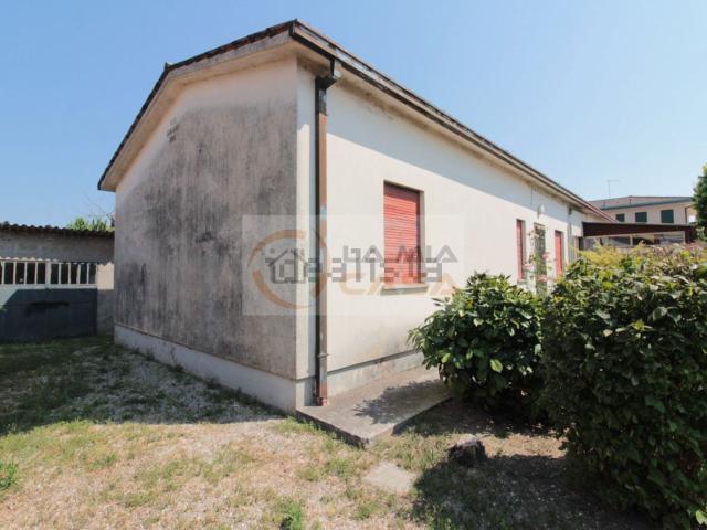 Villetta bifamiliare in vendita di 85 m² in Via Veneto