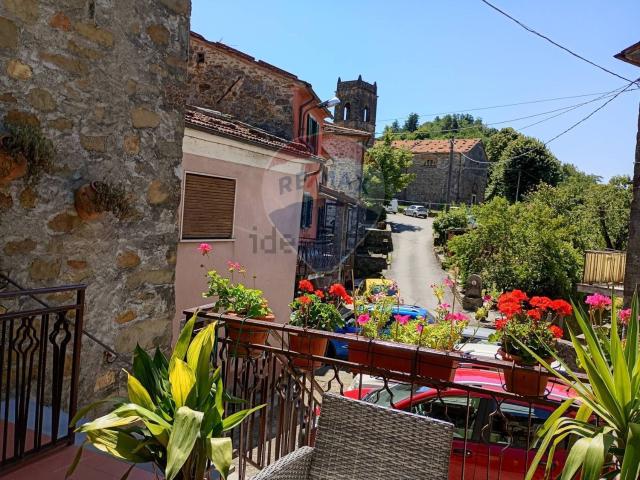 Villetta bifamiliare in vendita di 89 m² in Località San Gemignano, 74