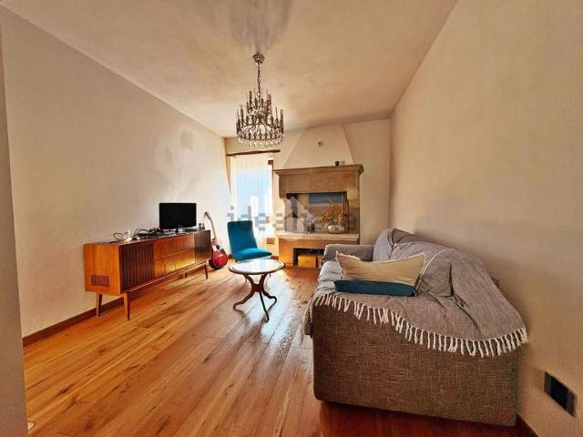 Villetta bifamiliare in vendita di 89 m² in Via Cesare Battisti