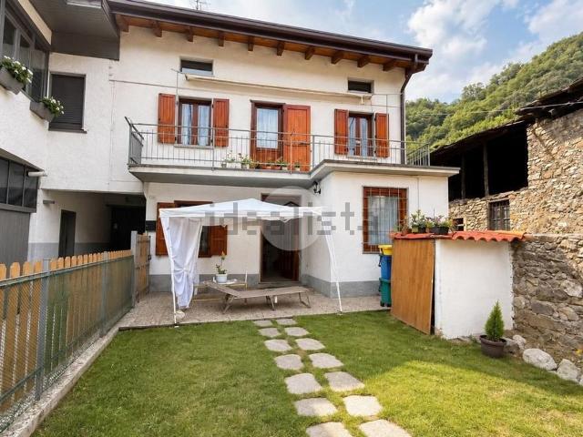 Villetta bifamiliare in vendita di 89 m² in Via Cereto, 7