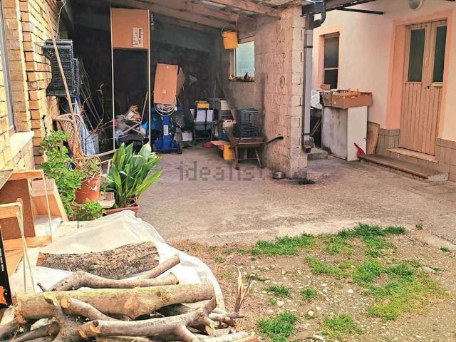 Villetta bifamiliare in vendita di 80 m² in Contrada da Cona, 34