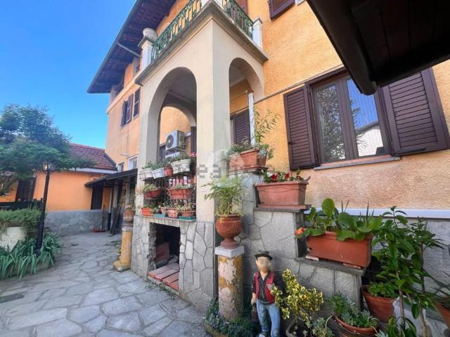 Villetta bifamiliare in vendita di 80 m² in Corso Italia, 95
