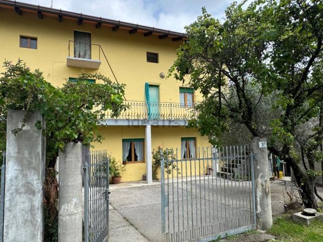 Villetta bifamiliare in vendita di 80 m² in Borgo Villa, 64
