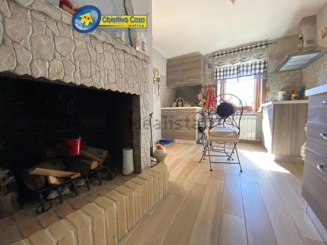 Villetta bifamiliare in vendita di 80 m² in Frazione Borgonovo