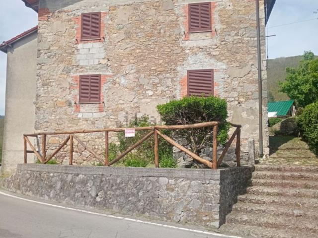 Villetta bifamiliare in vendita di 80 m² in Località Croce di Stazzana