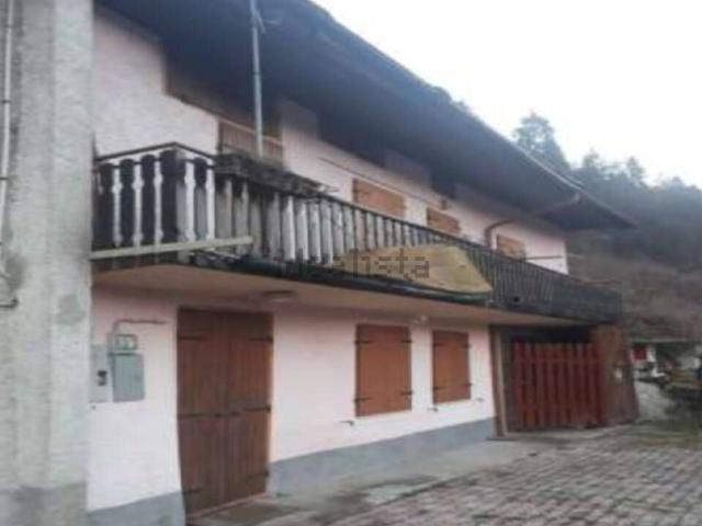 Villetta bifamiliare in vendita di 80 m² in Via Novegno