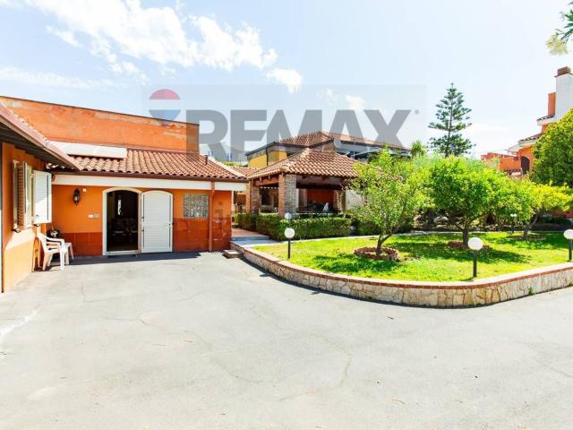 Villetta bifamiliare in vendita di 76 m² in Via Olanda, 59