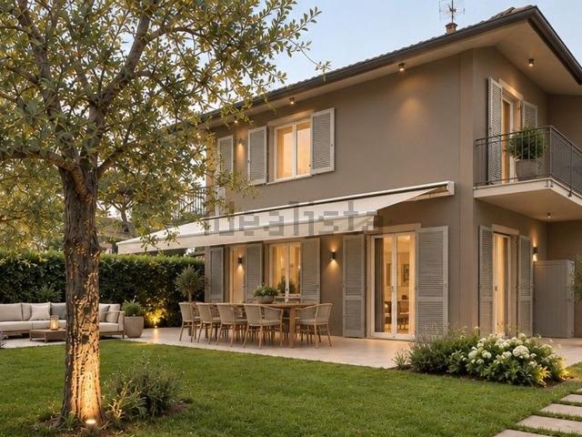Villetta bifamiliare in vendita di 80 m² in Via Ardengo Soffici
