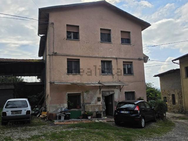 Villetta bifamiliare in vendita di 80 m² in Via Casa Venturelli