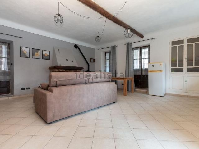 Villetta bifamiliare in vendita di 80 m² in Via del Castello
