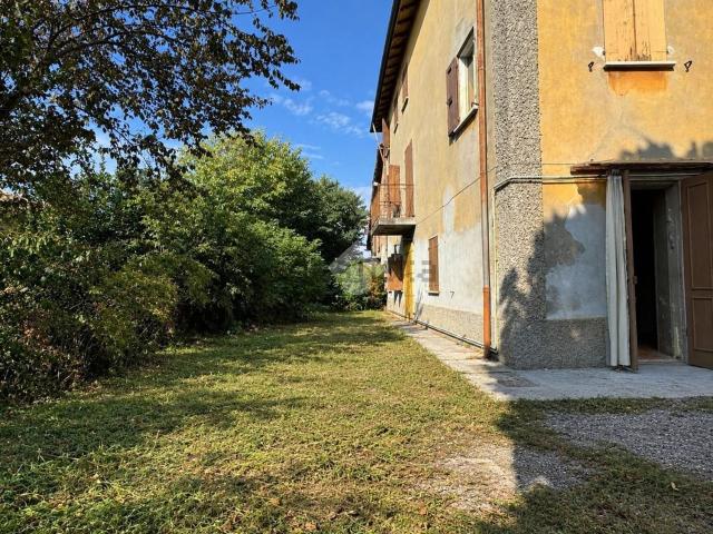 Villetta bifamiliare in vendita di 80 m² in Via della Repubblica, 41