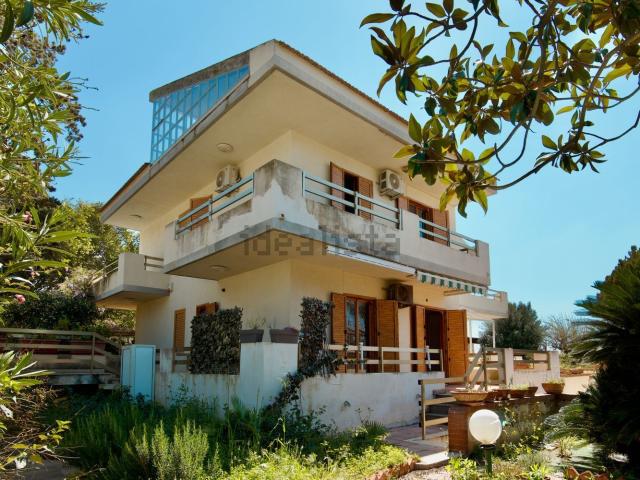 Villetta bifamiliare in vendita di 80 m² in Via delle Sirene, 106
