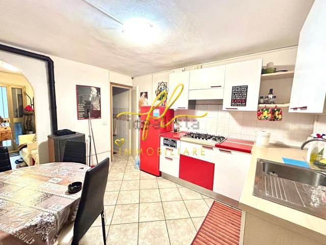 Villetta bifamiliare in vendita di 80 m² in Via Camillo Benso Conte di Cavour, 11