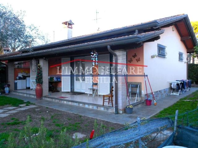 Villetta bifamiliare in vendita di 80 m² in Via Stradella, 423
