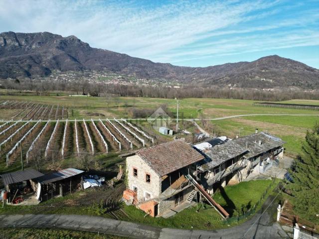Villetta bifamiliare in vendita di 80 m² in Via San Lucia, 23